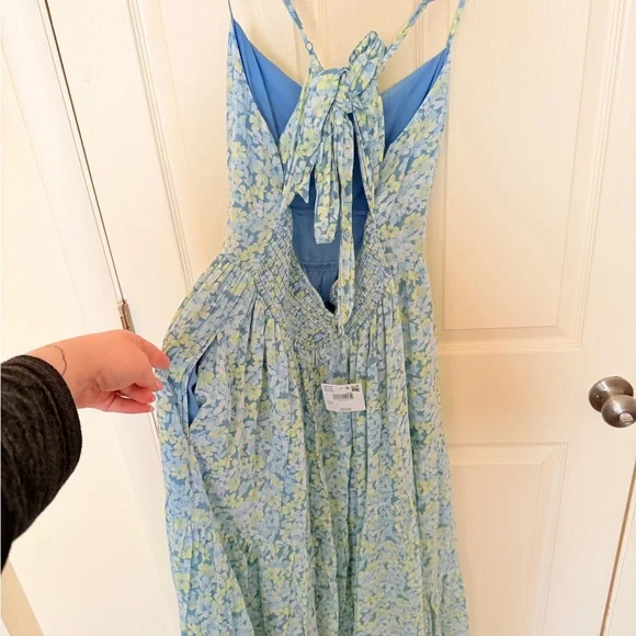 American Eagle Outfitters Blue Floral Maxi Dress - Picture 2 of 2